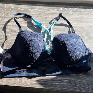 Victoria’s Secret bra 36b